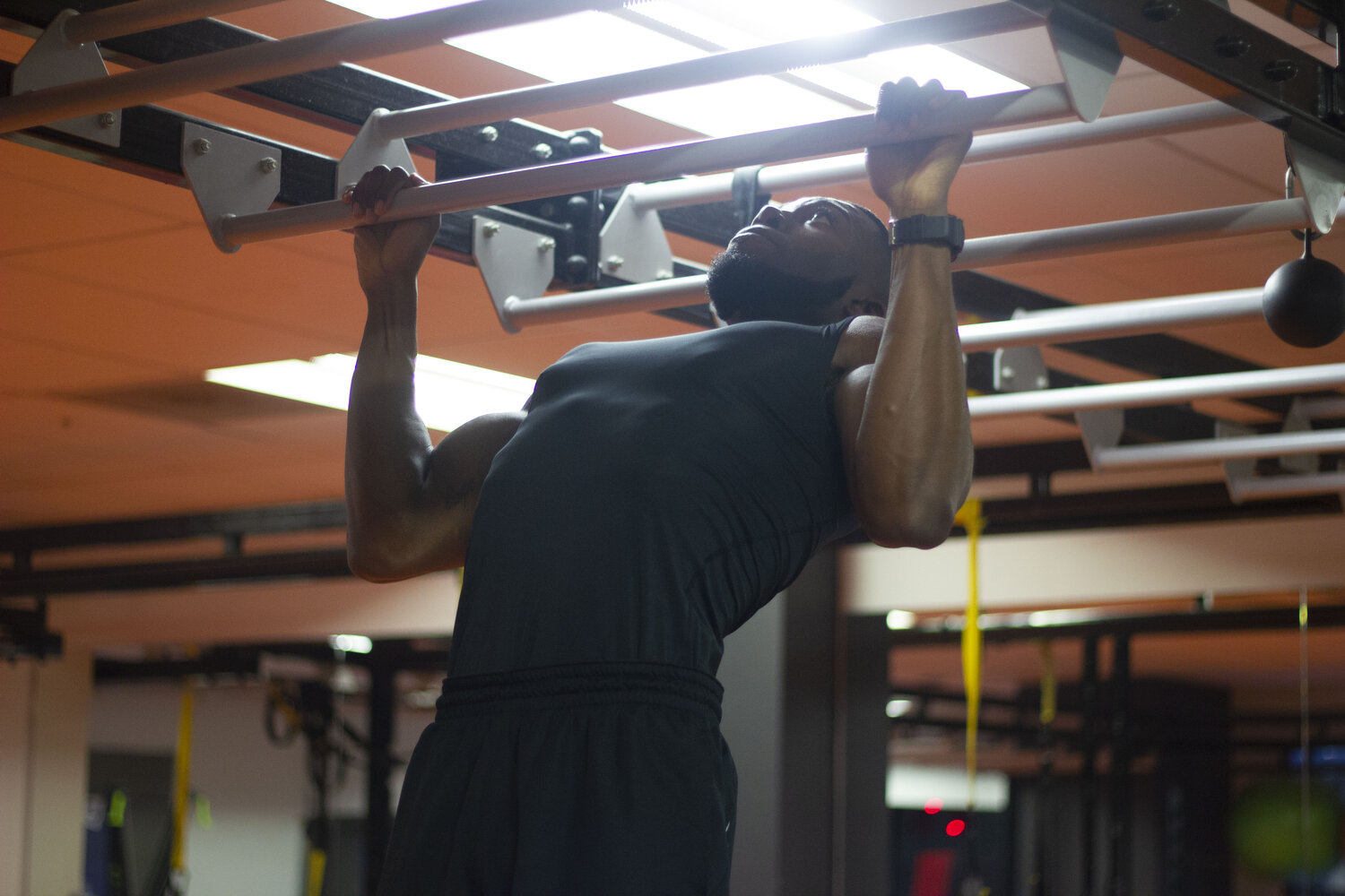 Lewis Paris performing pull ups